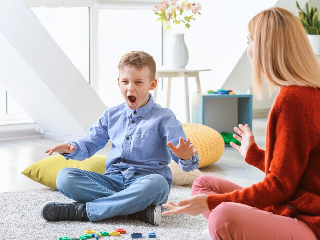 نشانههای نیاز کودک به روانپزشک